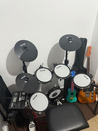 Bateria electronica practicamente nueva