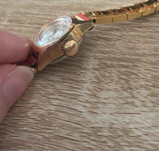 Reloj pulsera de cuerda chapado en oro