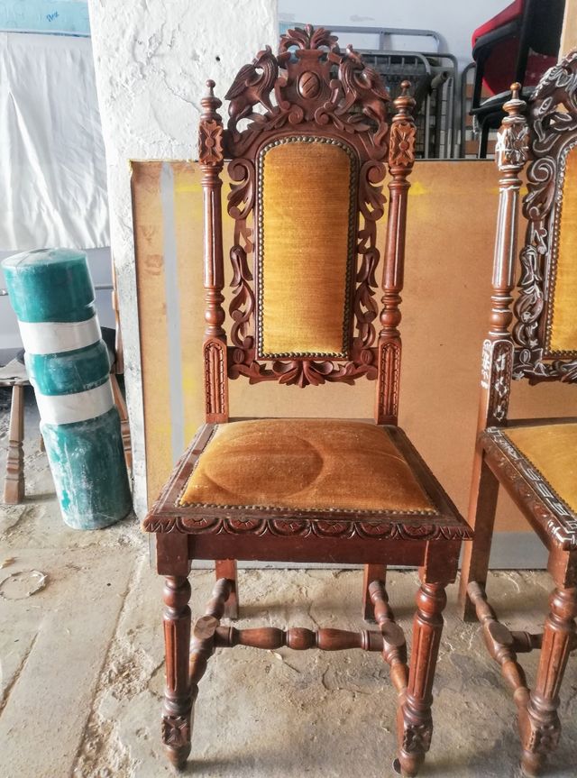 Sillas antiguas.
