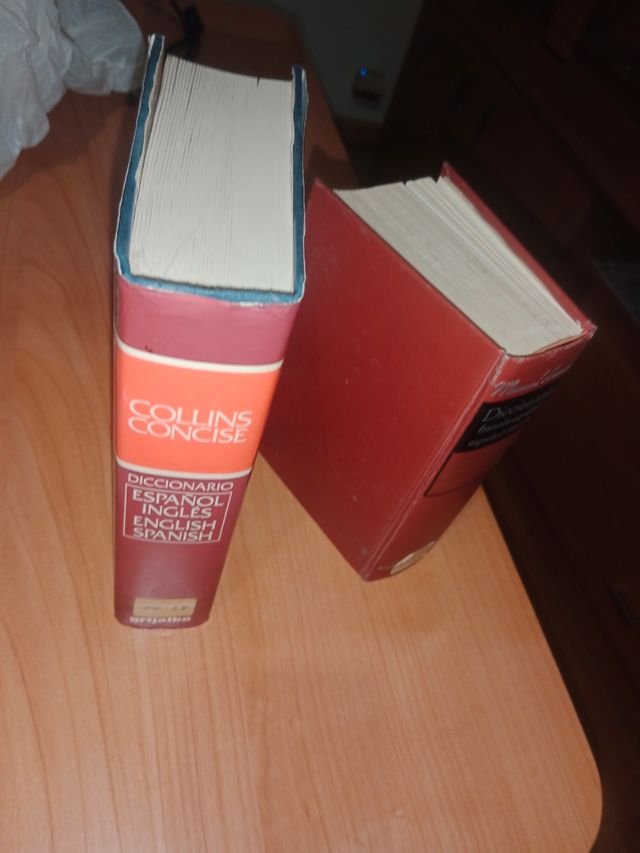 Diccionarios de inglés y francés 