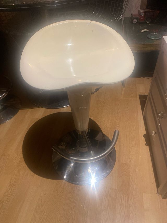 Mesa pie Cromado de 90cm doble luna