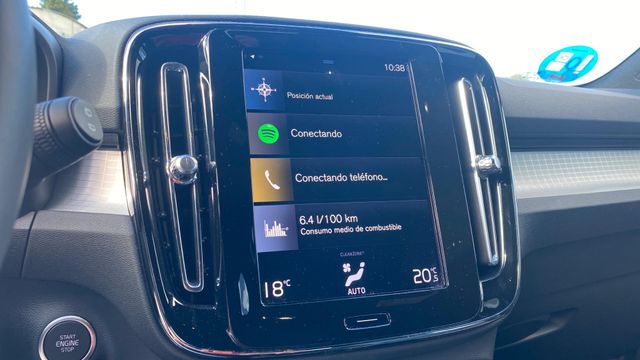 VOLVO VOLVO XC40 TOD1.5 T4 PHEV RECHARGE CORE DCT 5P