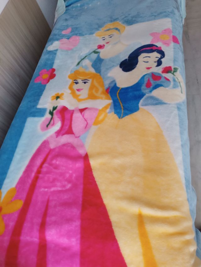Dos Mantas Manterol Princesas cama 90