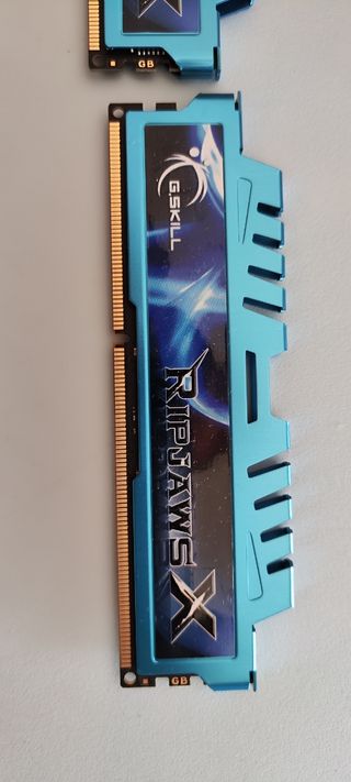 2 módulos RAM DDR3 4GB para PC (8GB total)
