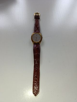 Reloj Cima chapado oro, correa cocodrilo