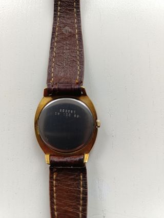 Reloj Cima chapado oro, correa cocodrilo
