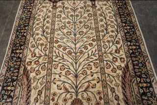 Alfombra de India. Lana. 200x125. Hecha a mano