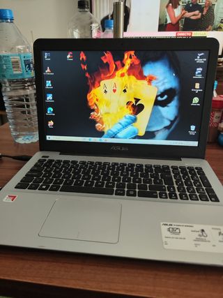Portátil ASUS F555Q - Gris 1000 gigas y 24 de Ram