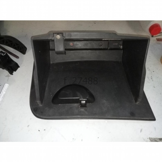 Guantera Ford Focus I Sedan (1998-2005) 1. f_27488