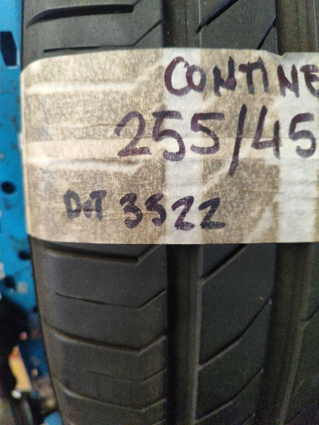 Neumáticos Continental 255/45R19 100V