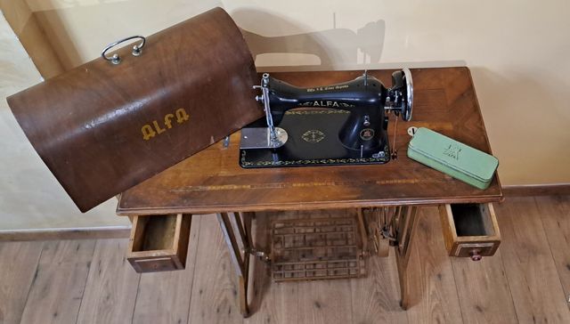 Maquina de Coser ALFA
