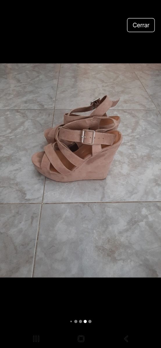 Sandalias cuña beige y turquesa