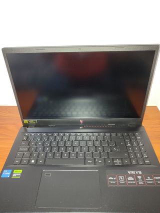 Acer Nitro V15 i5-13420H RTX 4050
