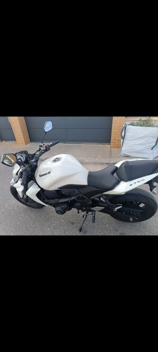 Kawasaki z 750 2011