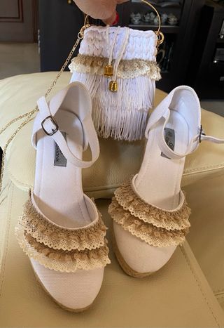 Sandalias esparteñas T/40 y bolso compañero Sevilla.