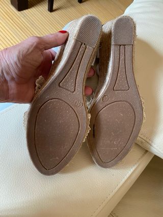 Sandalias esparteñas T/40 y bolso compañero Sevilla.