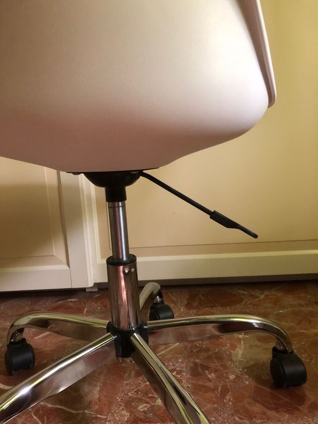 Silla oficina blanca giratoria