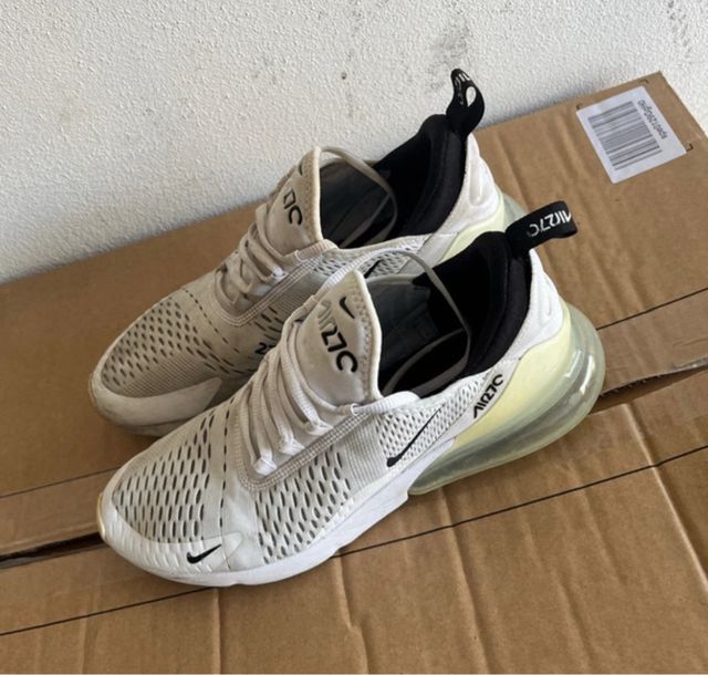 Nike Air Max 270 - Bianche/Nere - 42