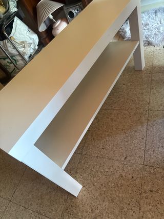 Vendo mesa del ikea en muy buen estado 