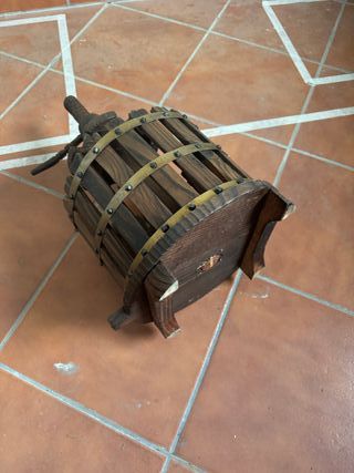 Botellero madera (tipo prensa de vino)