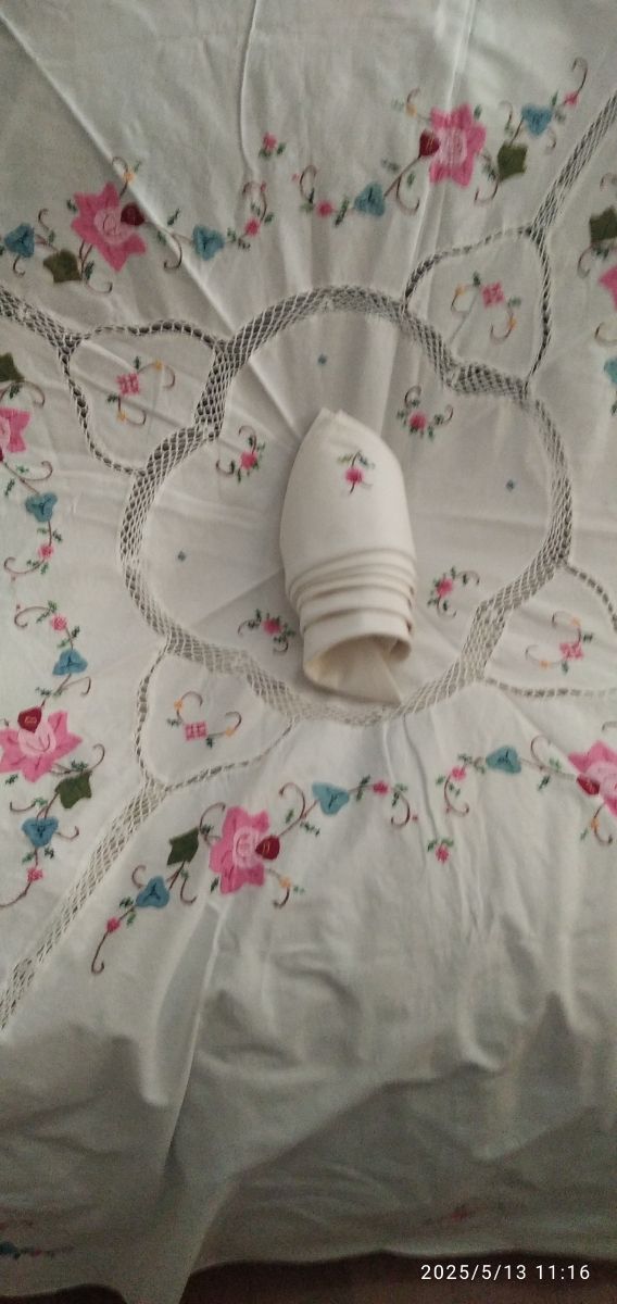 Toalhas de mesa e guardanapos