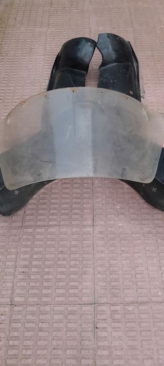 Carenado completo Sanglas 400. Pantalla y perneras