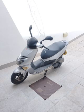 Aprilia Leonardo 150
