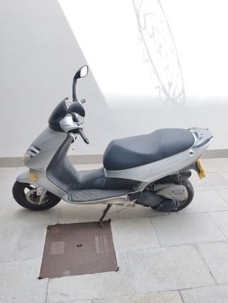 Aprilia Leonardo 150