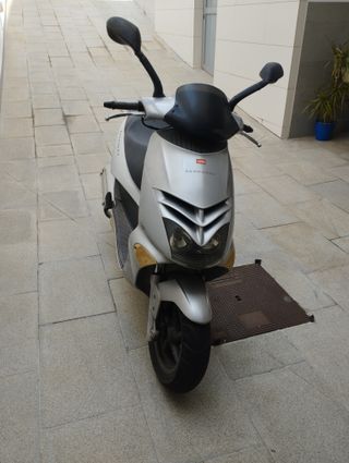 Aprilia Leonardo 150