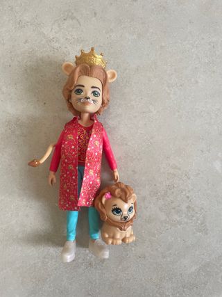 Muñeco enchantimal leon
