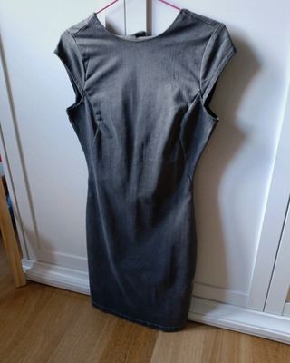 Precioso vestido Calvin Klein- Nuevo