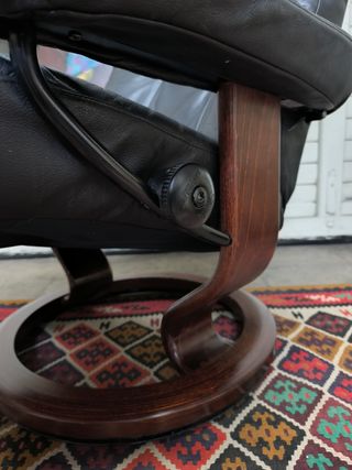 Sillón, stressless ekornes. Mesita. Puff