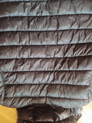 Pluma Negro  Niño
Talla 13-14 años /162-167cm