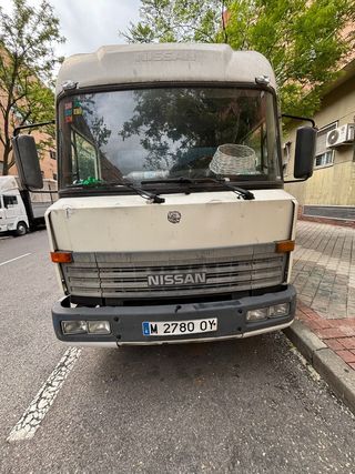 nisan L35 095 1995