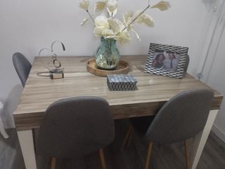 Mesa de salón extensible abierta 2,40
