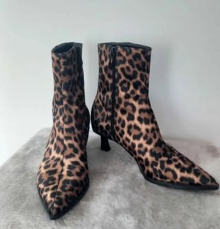 Botines animal print de zara n°36 nuevos!