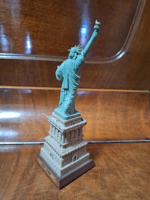 Estatua Libertad - Figura Decorativa