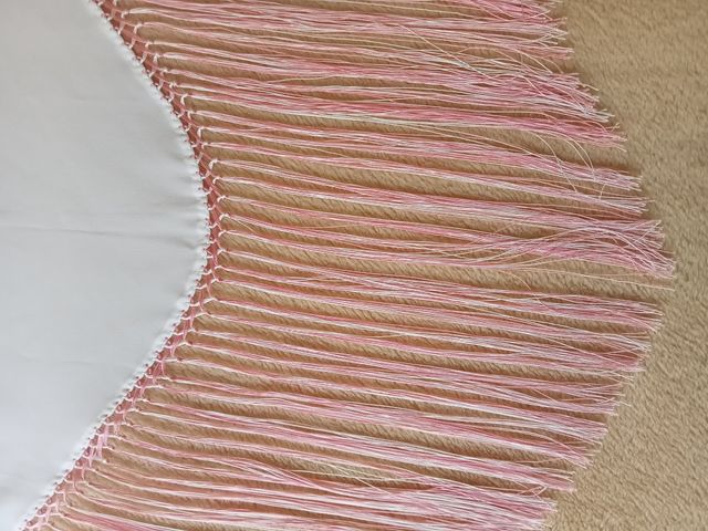 Mantón gitana niña: blanco y rosa