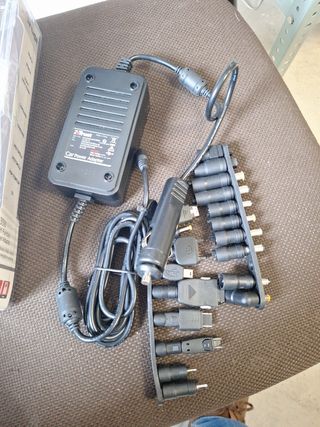 Transformador  de coche para ordenador portátil
