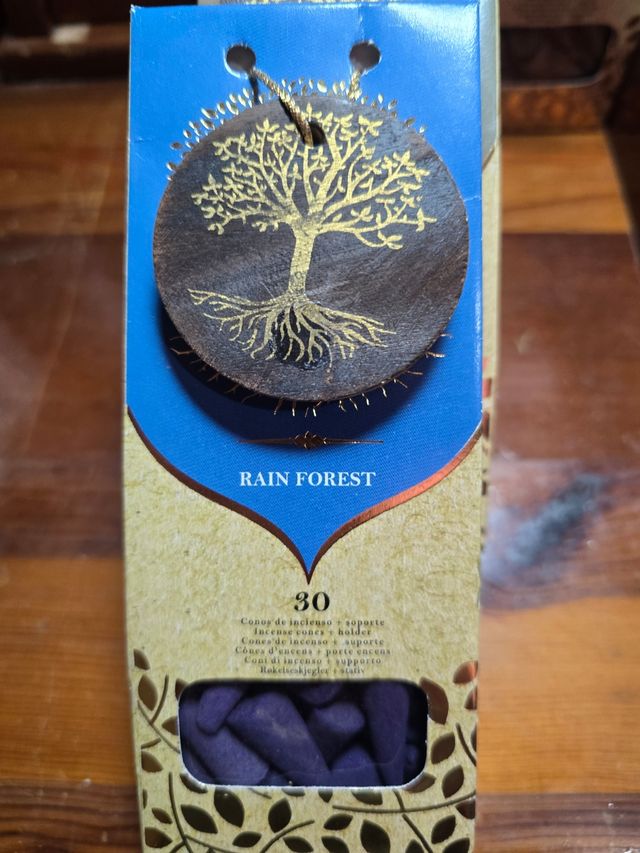 Conos de incienso Eternal Scents y árbol de vida.