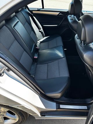 Mercedes-Benz Clase C 2006