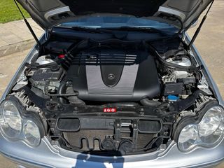 Mercedes-Benz Clase C 2006