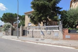 Chalet en venta en Llinars del Valles