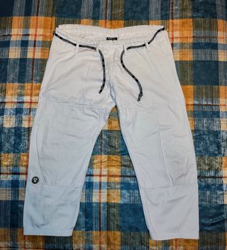 Kimono-Gi Jiu Jitsu talla A3 blanco.
