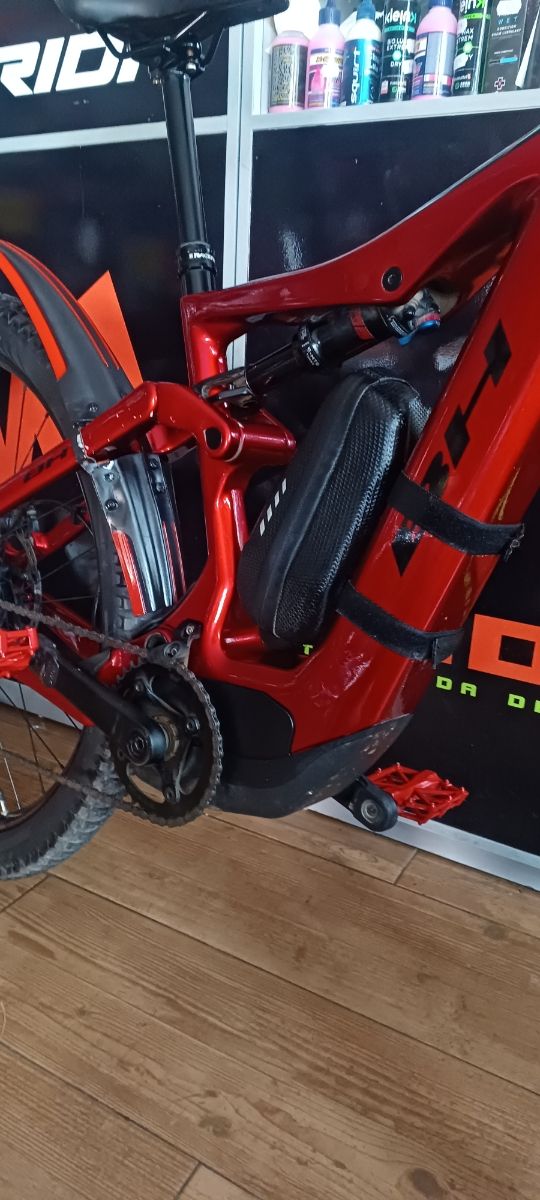 Bicicleta BH Atom Carbono