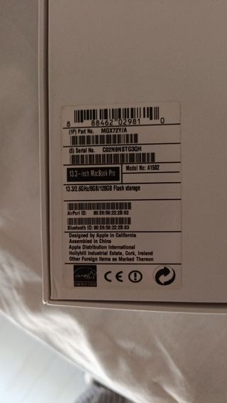MacBook Pro 13" A1502 Plata, año 2015.
