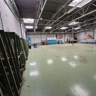 Local comercial en alquiler en Constitución-El Balconcillo en Guadalajara