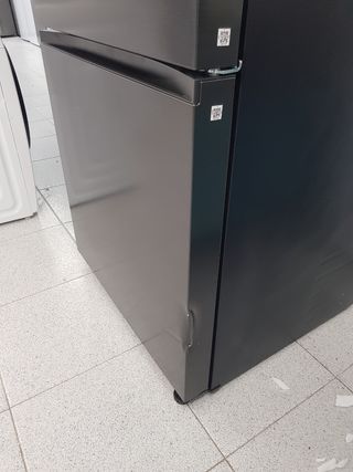 Refrigerador Samsung Nueva con tara 