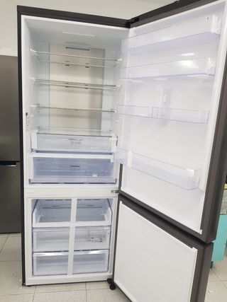 Refrigerador Samsung Nueva con tara 