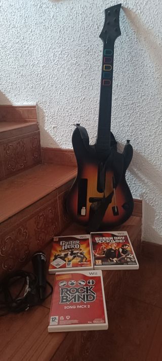 Guitar Hero, videojuegos y micrófono WII 